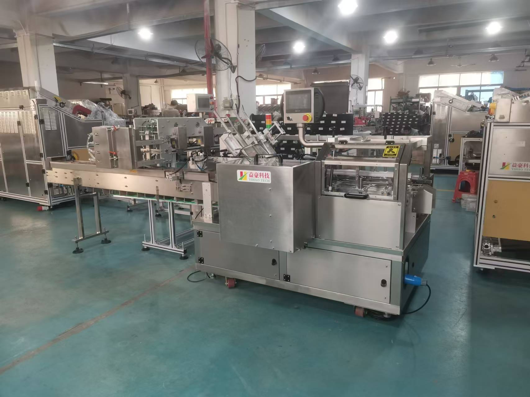 面膜灌裝機(jī)革命者：精準(zhǔn)到毫厘，效率躍云端